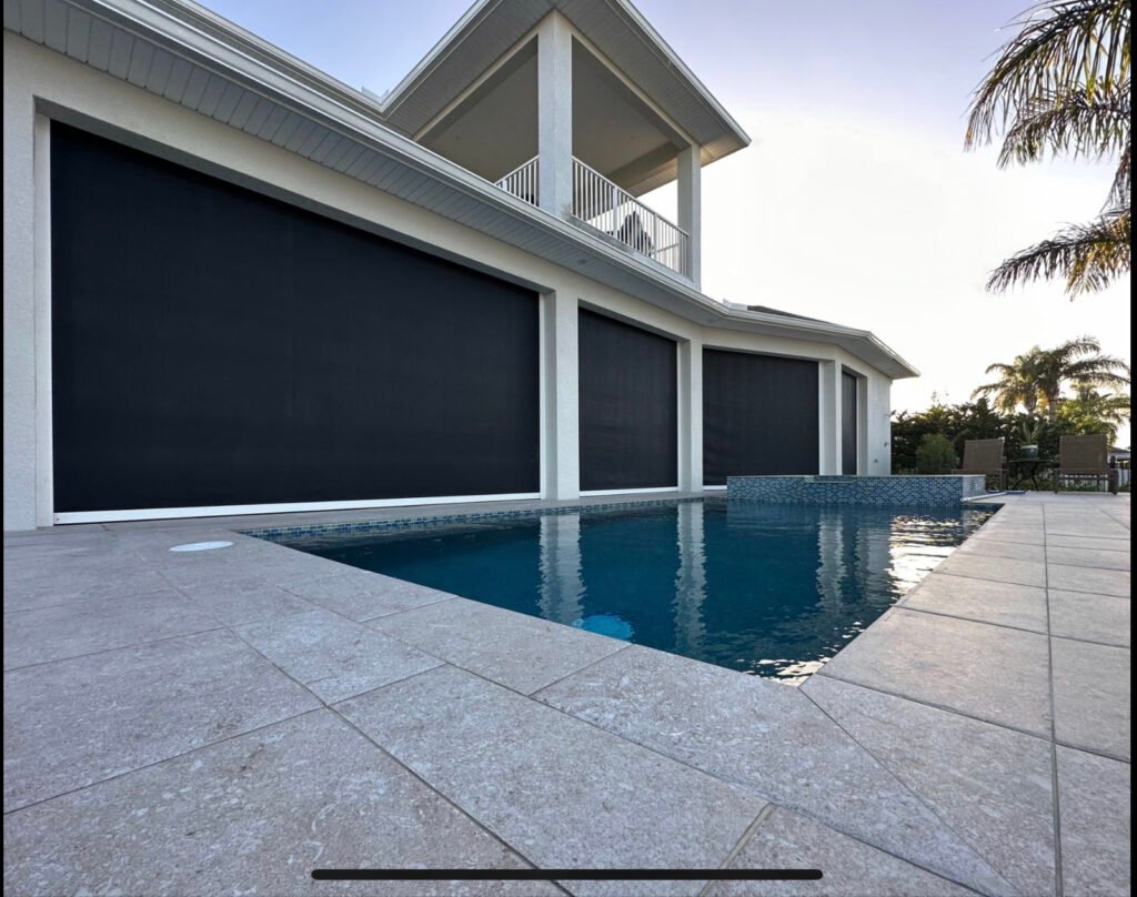 Motorized Progressive solar screen with privacy and remote control and home automation