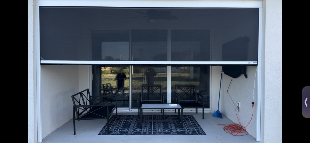 Motorized lanai screen