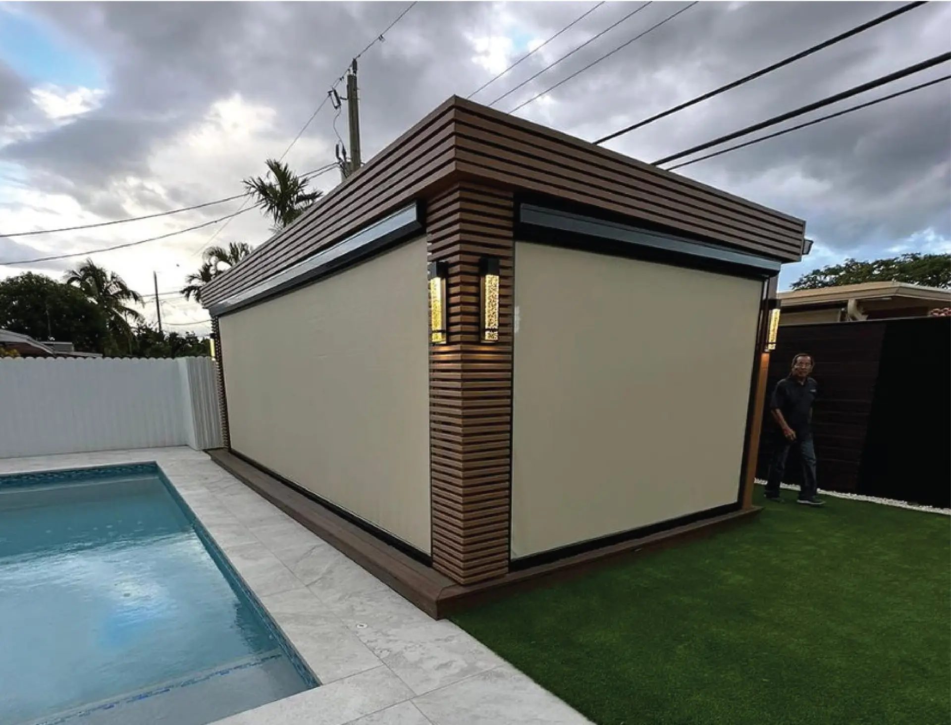 Upgrade your pergola with motorized screens that add shade, airflow, and everyday convenience.